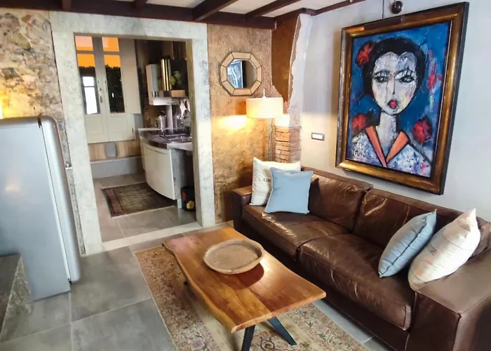 Bilocale Stile Loft Centro Storico Hébergement de vacances Carrare