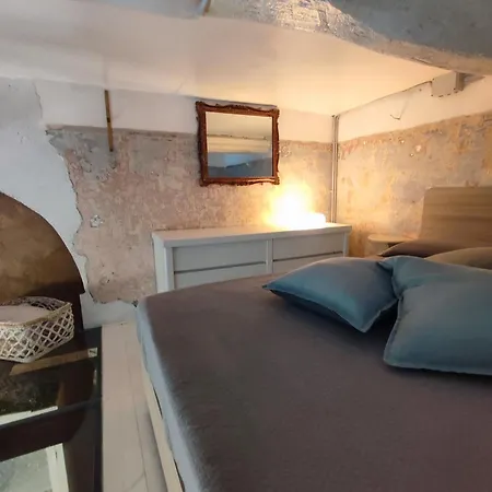 Bilocale Stile Loft Centro Storico