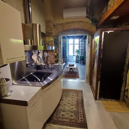 Bilocale Stile Loft Centro Storico Holiday home Carrara