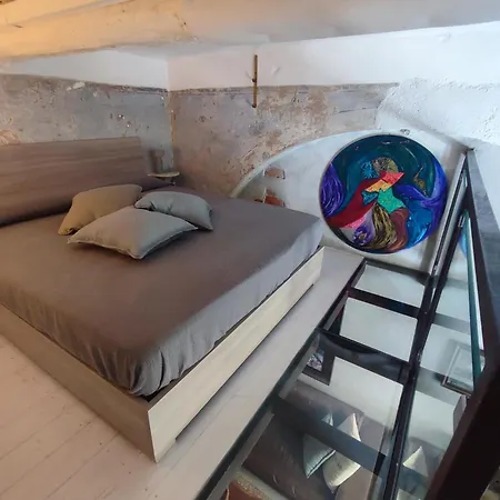 Bilocale Stile Loft Centro Storico * Carrara
